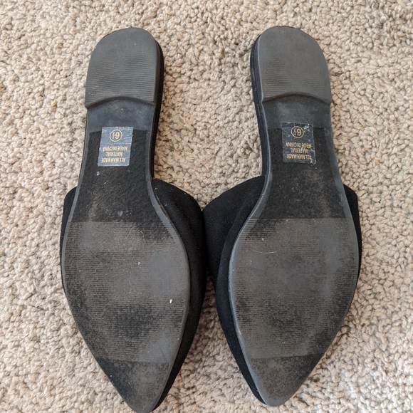 💕Host Pick💕 5/25$ Mules or sliders - Picture 2 of 2